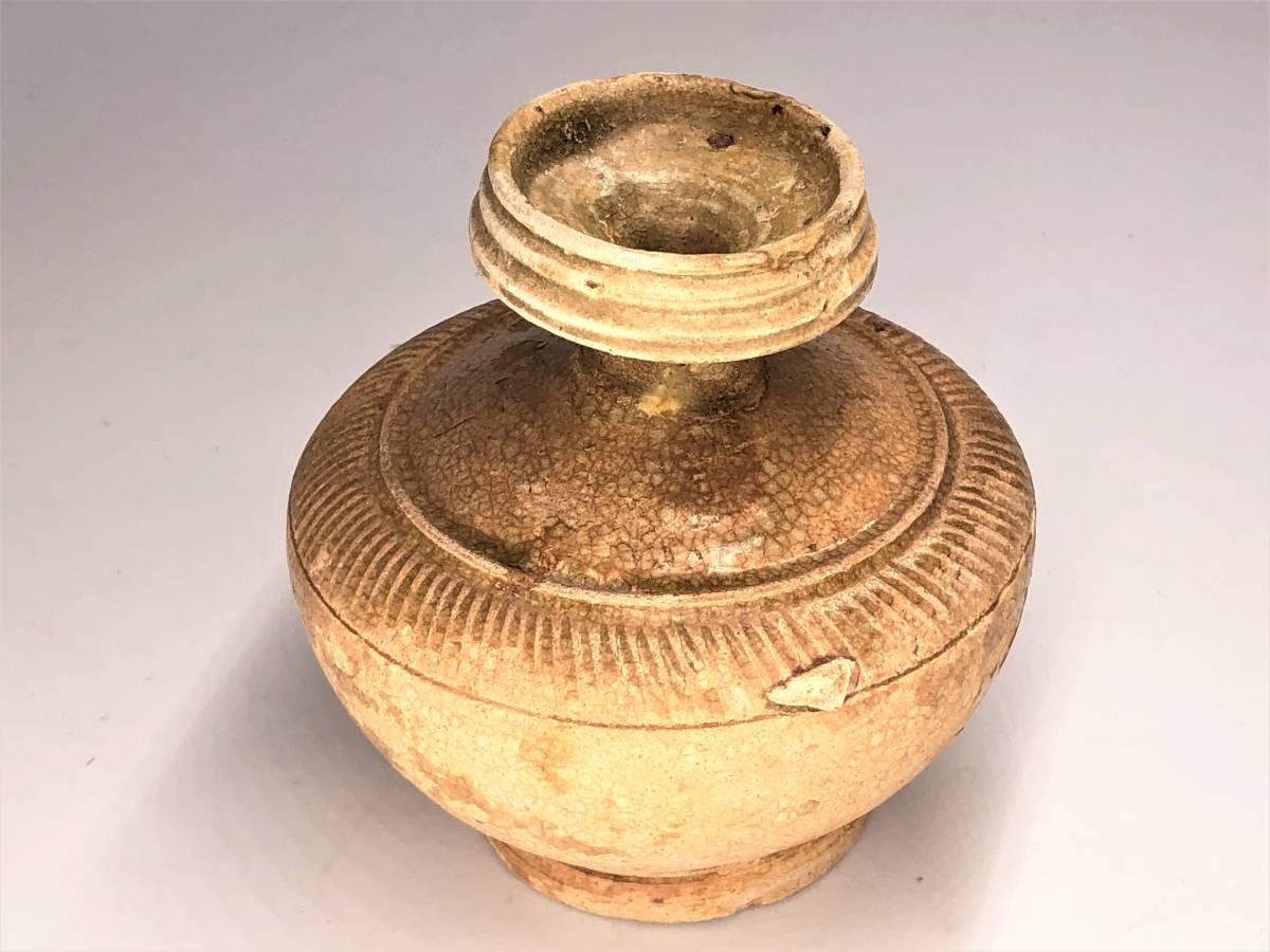 【クメール黄釉（灰釉）盤口瓶】　カンボジア10世紀頃　桐箱付　収蔵初出　　N0117F