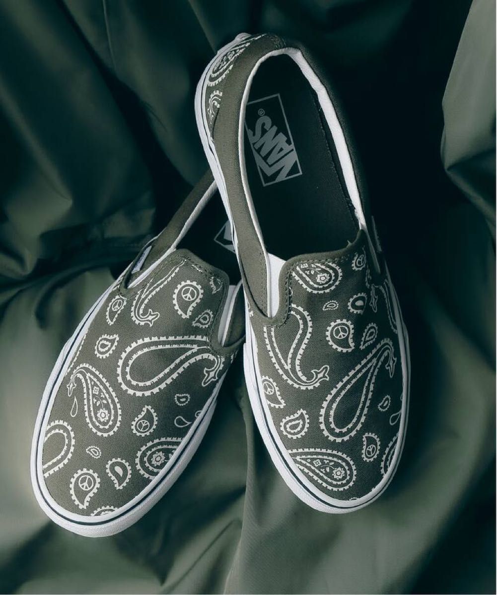 国内発☆送料無料!VANS クラシックスリッポン ペイズリー VANS】“国内exclusive” クラシック スリッポン “ペイズリー