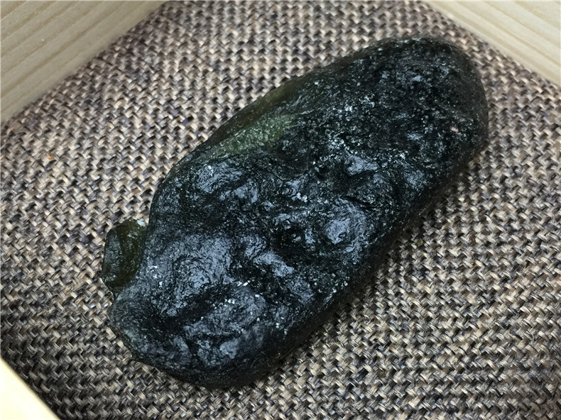 最高品質 ️3大隕石♡モルダ・リビアン貔貅♡6.1-6.4mmリビアングラス