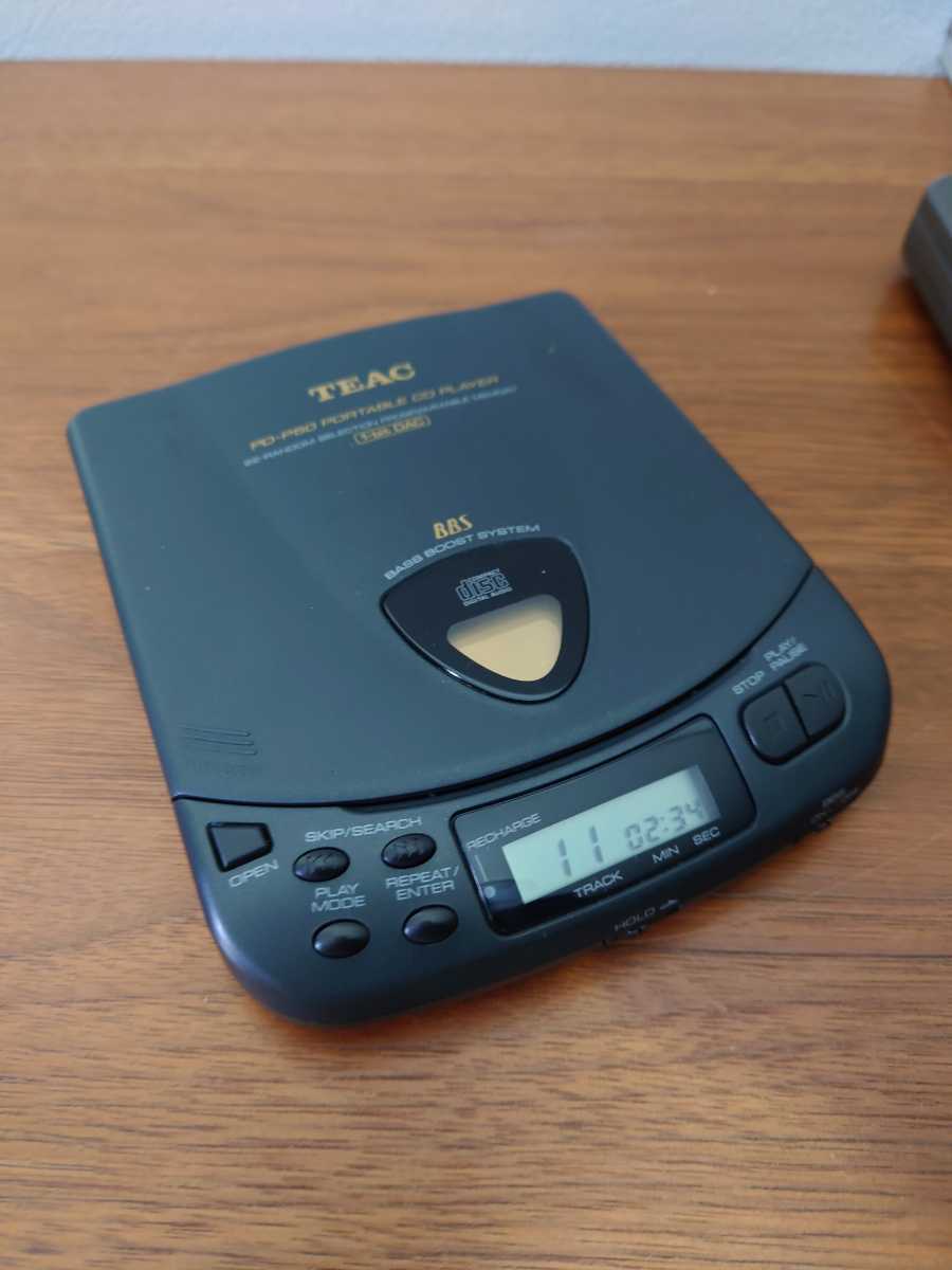 クリスマス特集2022 TEAC PD-P50 ポータブルCDプレイヤー ポータブル