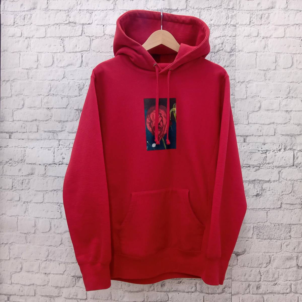 Supreme ARAKI ROSE HOODED SWEATSHIRT RED シュプリーム アラキ ローズ フーデッド スウェットシャツ レッド サイズM_画像1