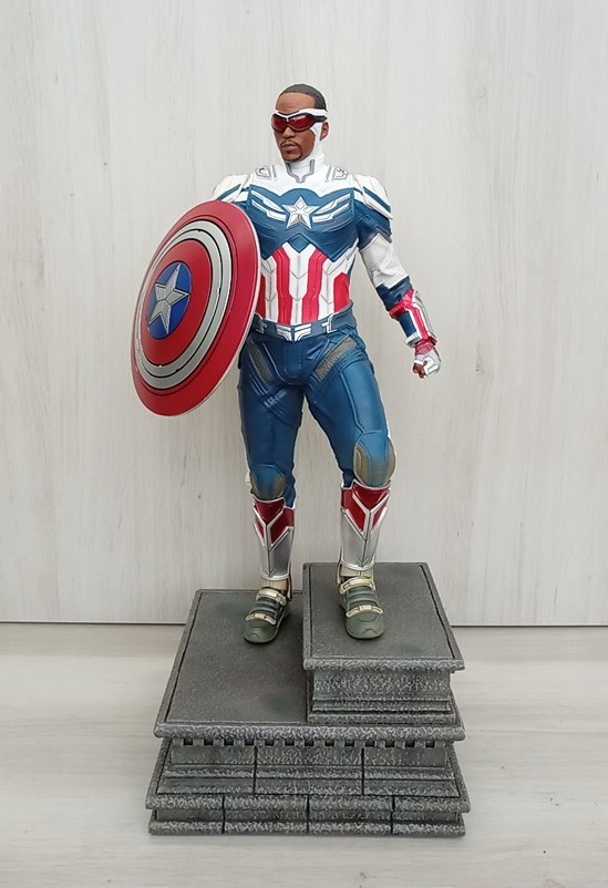 MARVEL【CAPTAIN AMERICA 】キャプテンアメリカ SAM WILSON LEGACY REPLICA 1/4 THE FALCON AND THE WINTER SOLDIER_画像4