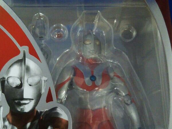 フィギュア / S.H.Figuarts / ウルトラマン / 外箱日焼けあり