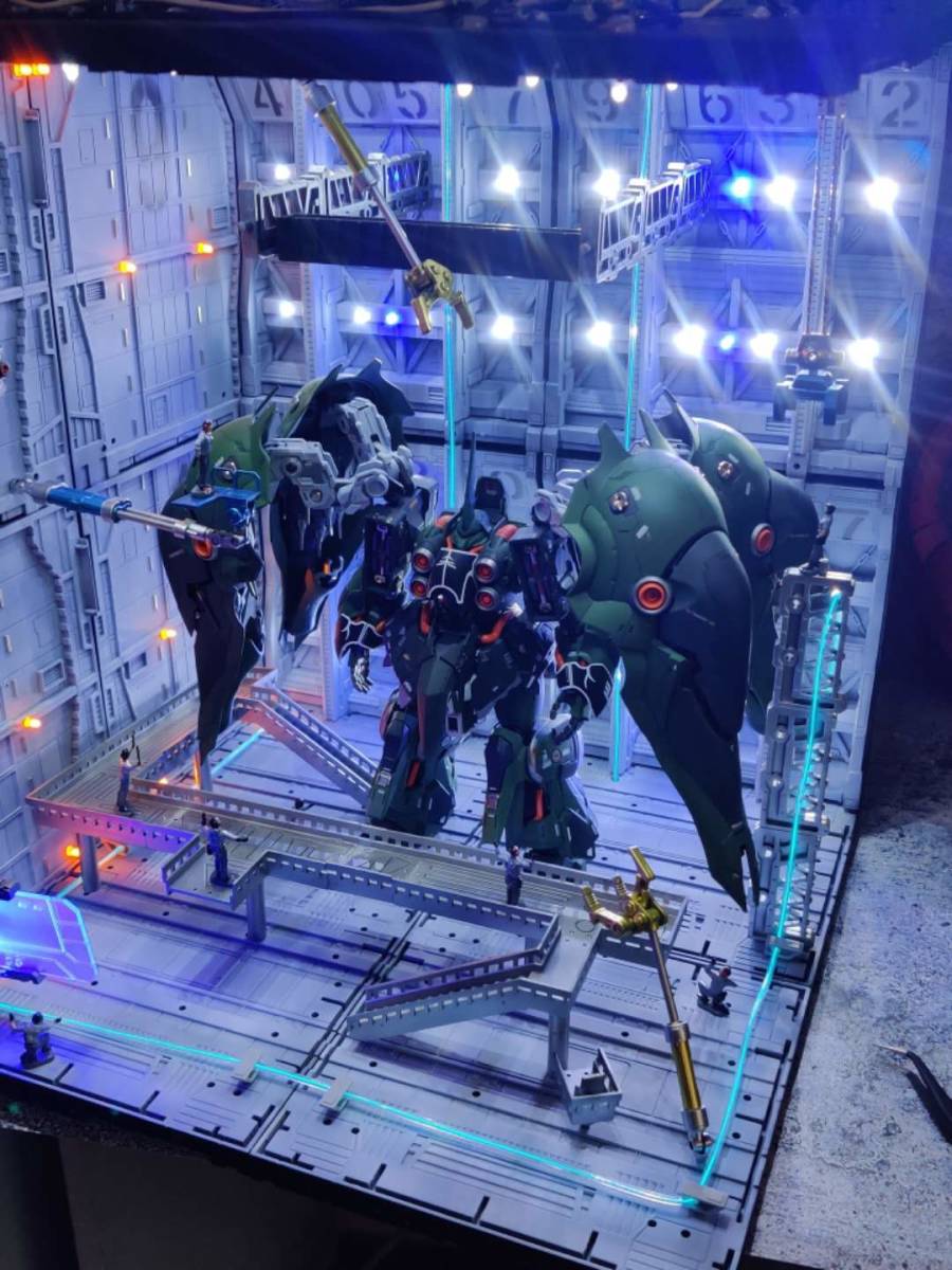 Yahoo!オークション - ジオラマ作品 ガンダム システムベース Yahoo!オークション - ジオラマ作品 ガンダム システムベース