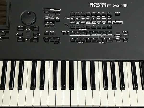 流行 YAMAHA MOTIF XF8 シンセサイザー 鍵盤楽器