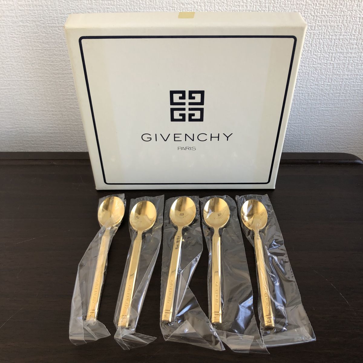 Yahoo!オークション - 新品 未使用スプーン セット ジバンシィ Yahoo!オークション - 新品 未使用スプーン セット ジバンシィ