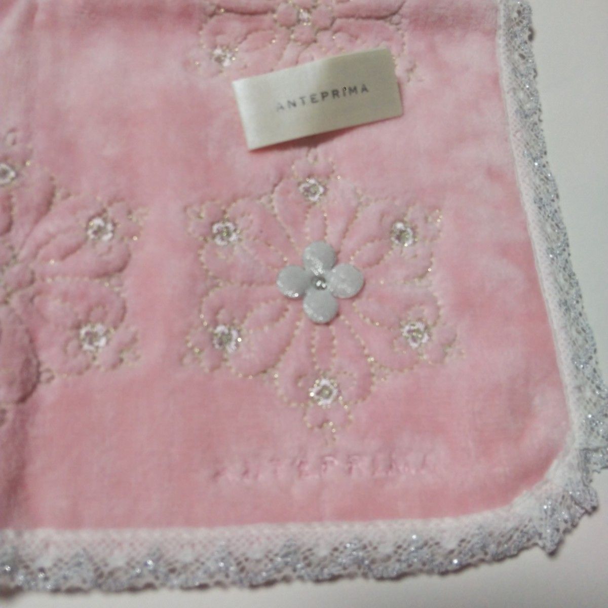 ANTEPRIMA ピンク 29×29 刺繍タオルハンカチ