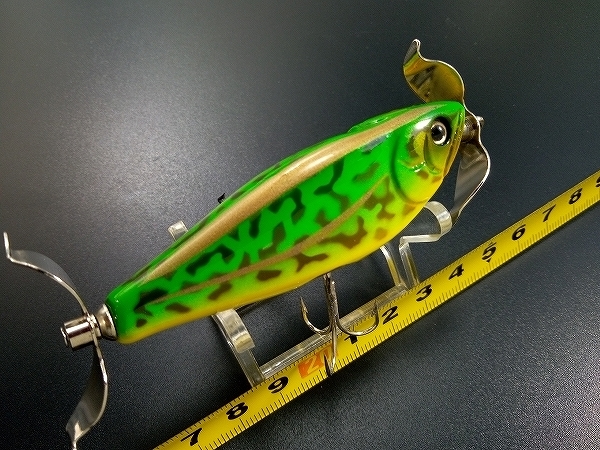 廃番 アルカディアリーフ ツイストバグ #グリーンフロッグ系色 USED ARCADIA REEF 1999 TWIST BUG PROP BAIT_画像2