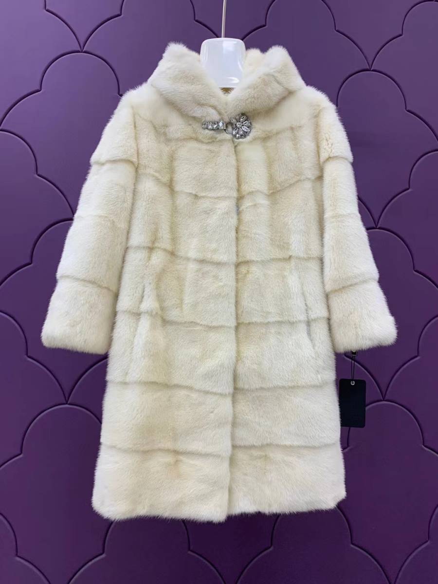 新品☆贅沢にミンクファーコート☆サンプル品1点物処分☆天然の暖かさ