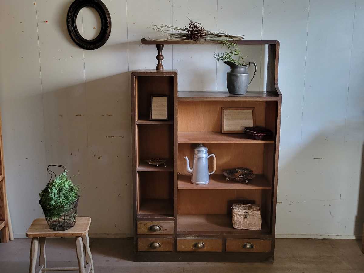 Yahoo!オークション - 古い木味 食器棚 収納棚 飾り棚 アンティーク