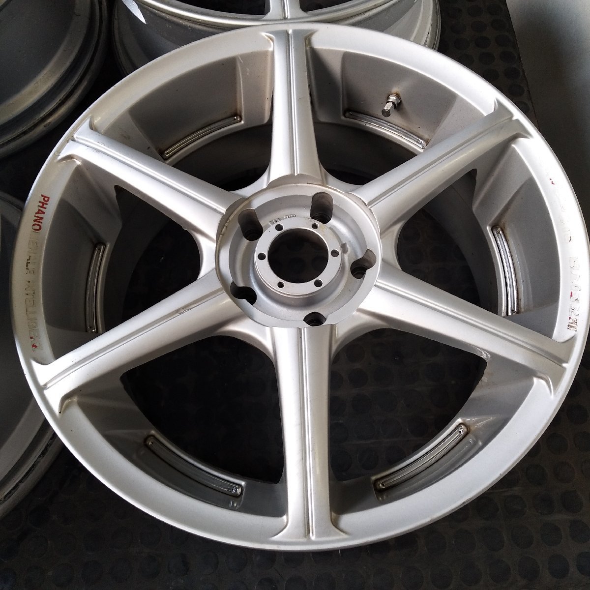 管理番号：W12-120【4本価格】【17x7.5J 17x8.5J 5x114.3 ET+32 ハブ73】BIM ZEITISS・直接引取可能・下取り可能_画像4