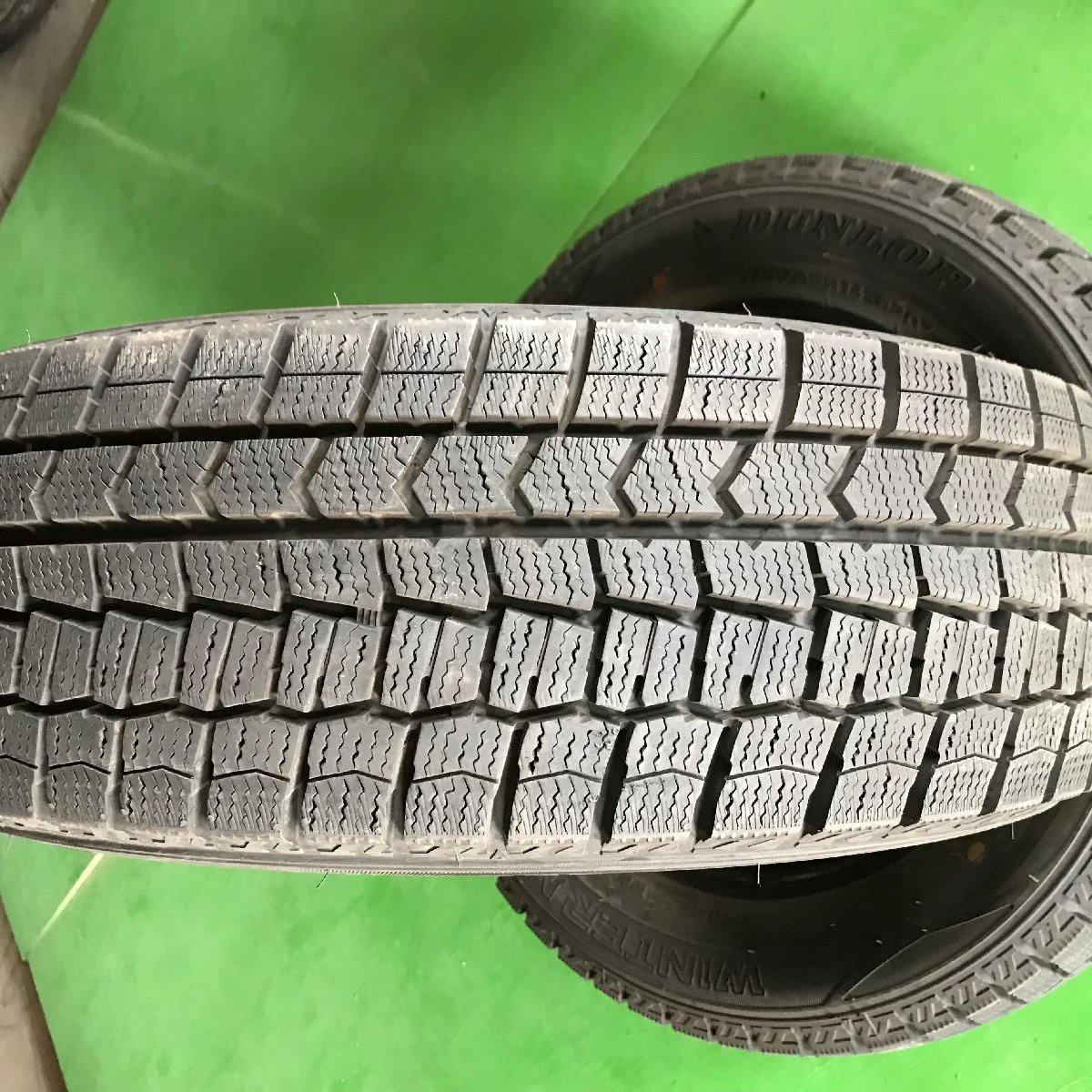 管理番号：B2-24-7●【送料無料！1個＝2本】175/65R14 DUNLOP WINTERMAXX WM02 2020年製 山あり セール/冬タイヤ/店頭取付可能_画像3