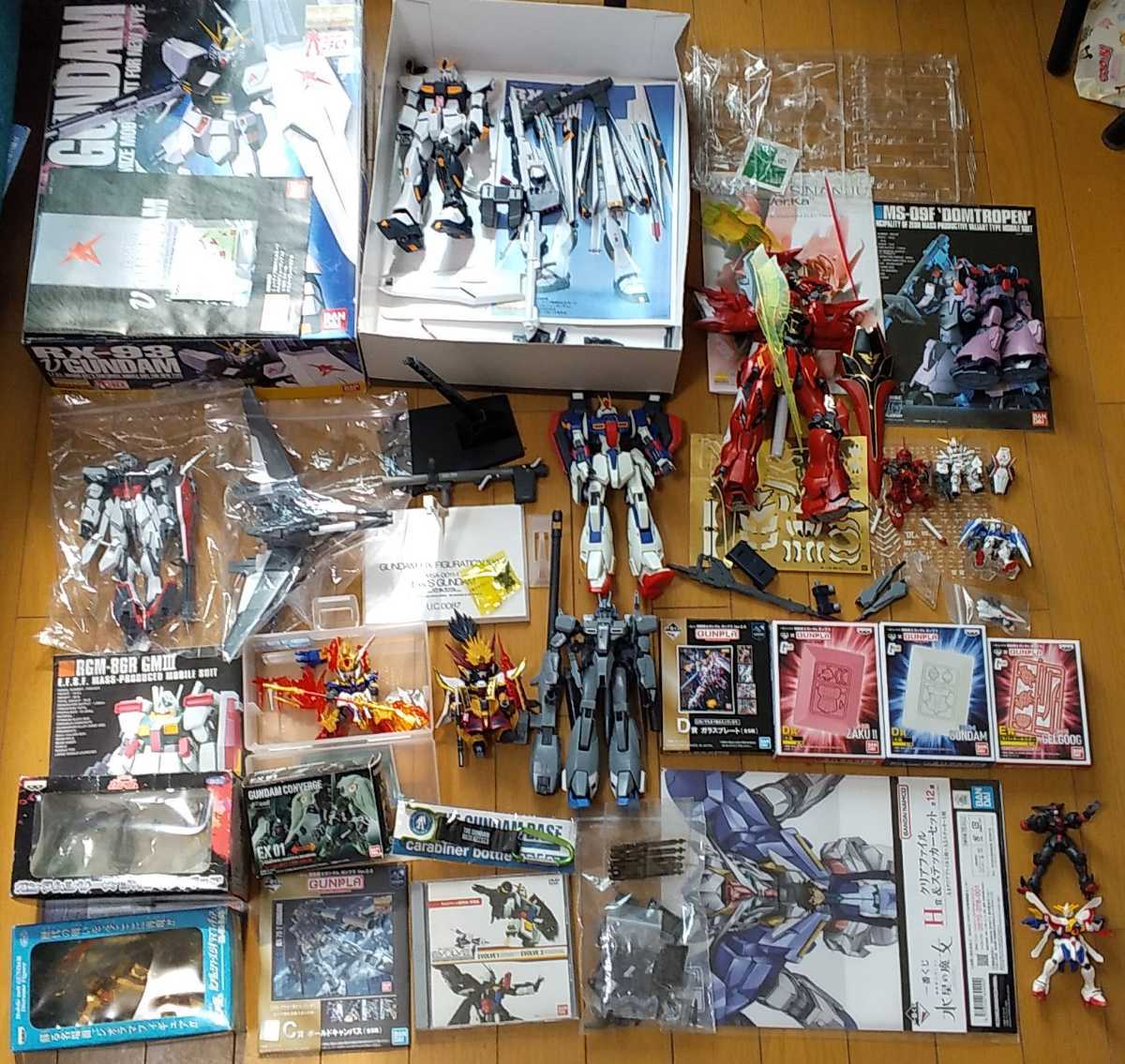 ヤフオク! - ガンプラ MG HG 1/100シリーズなど大量まとめ フ...