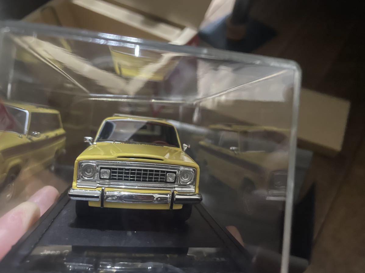 Top Marques 1/43 Jeep Grand Wagoneer 限定500台 ジープ グランドワゴニア 黄色 ハンターイエロー_画像2