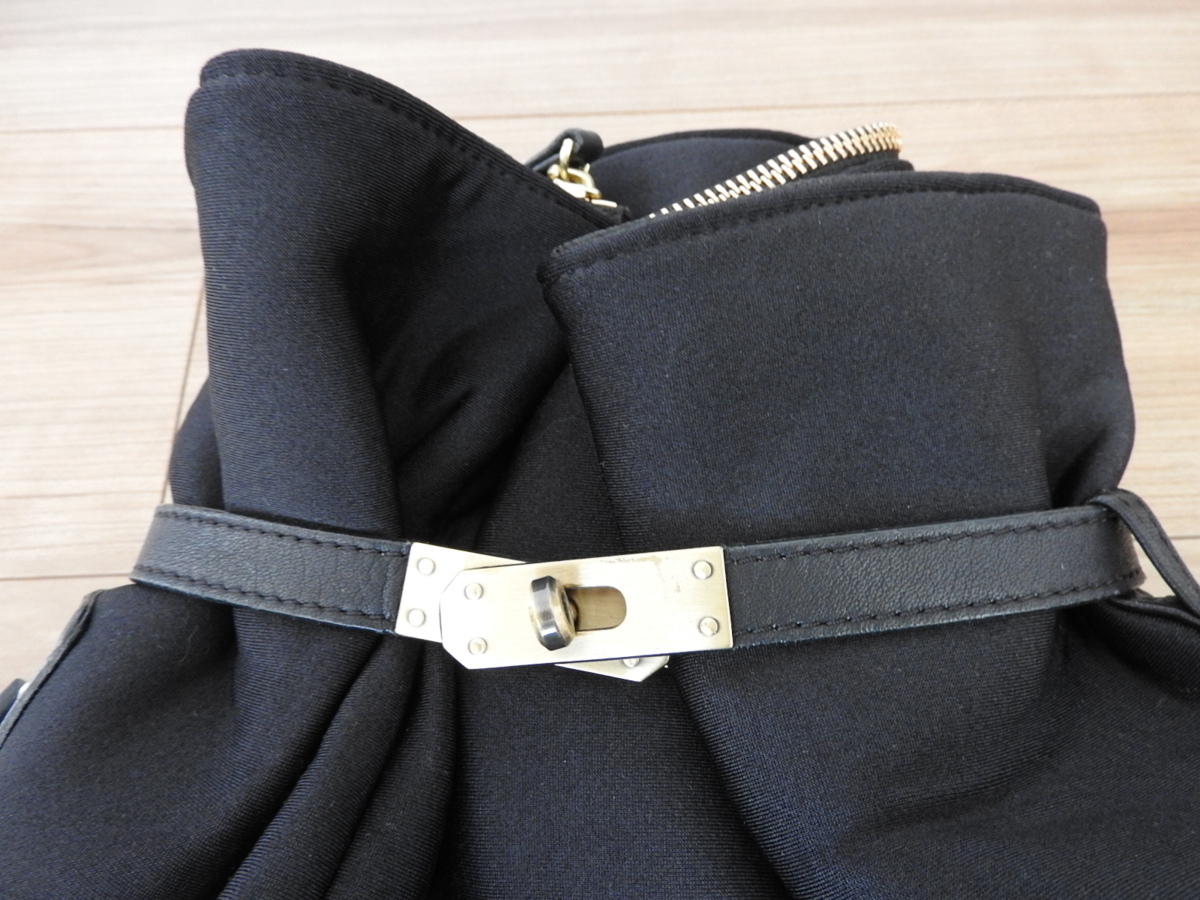 **kawa-kawa( leather leather ) rucksack bag black black wet suit material key attaching **