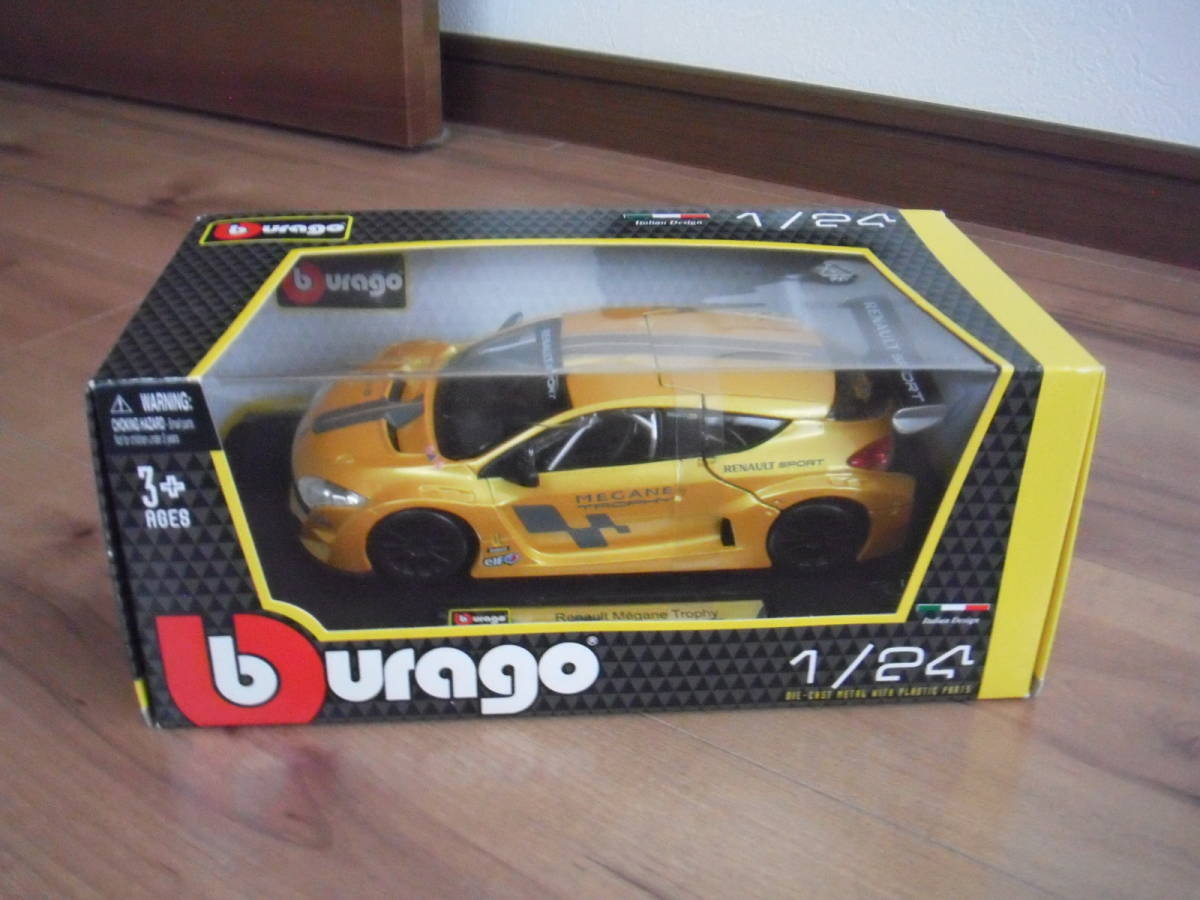 ブラーゴ　ルノー　メガーヌ　トロフィー　ミニカー　黄色　イエロー　BURAGO　RENAULT　MEGANE　1/24_画像1