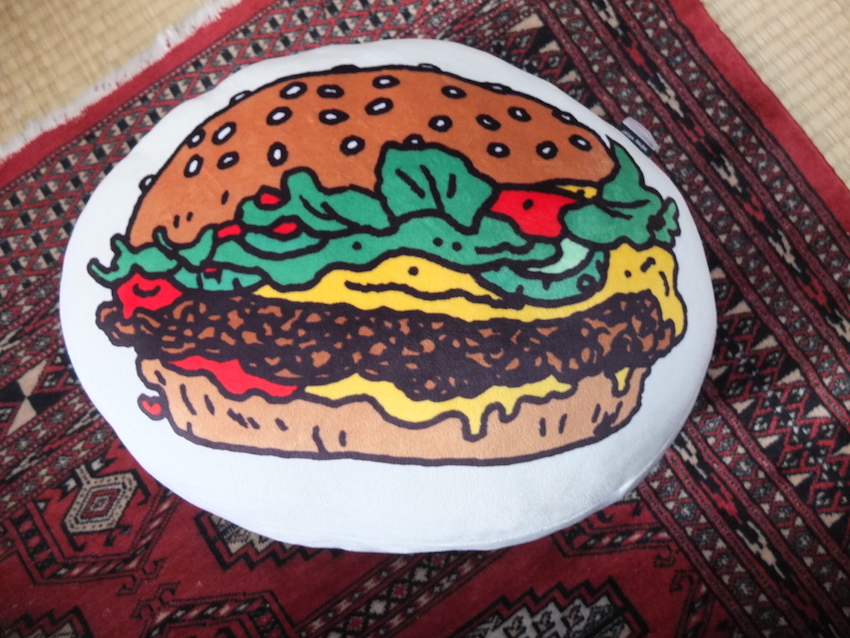 UNIQLO Jason Polan handle burger cushion Uniqlo cushion Jayson po Ran 