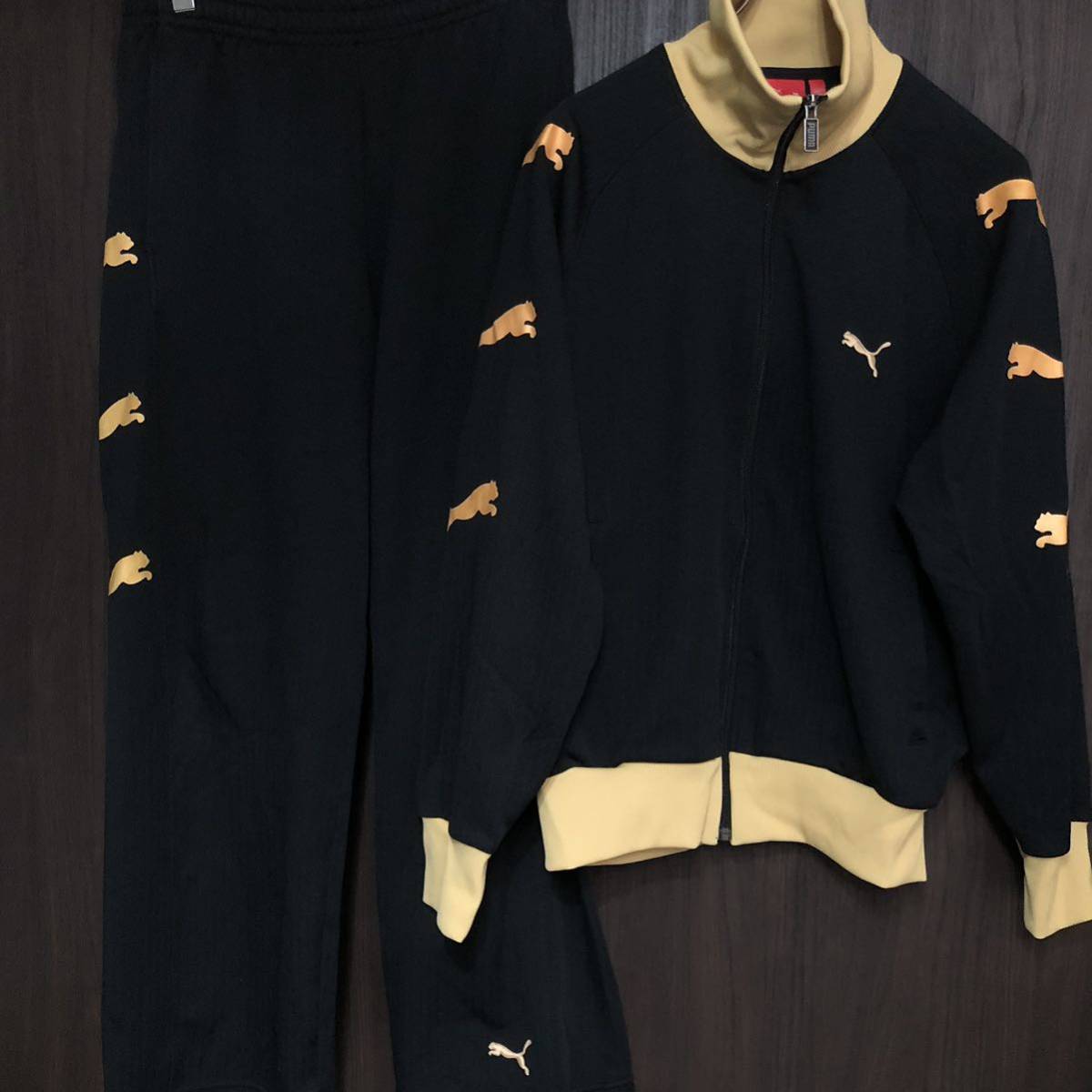 代引き不可】 ☆新品☆PUMA プーマ ジャージ上下セット ジャケット