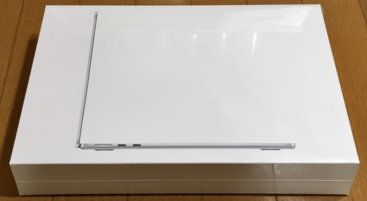 完全 M2 チップ Apple MacBook Air Liquid Retina 13.6 インチ MLXY3J/A シルバー