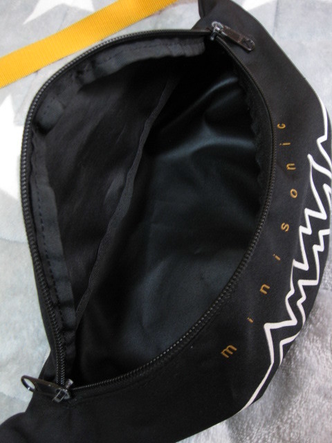 アンダーカバー☆超希少☆UNDERCOVER RECORDS サンダー ウエストポーチ