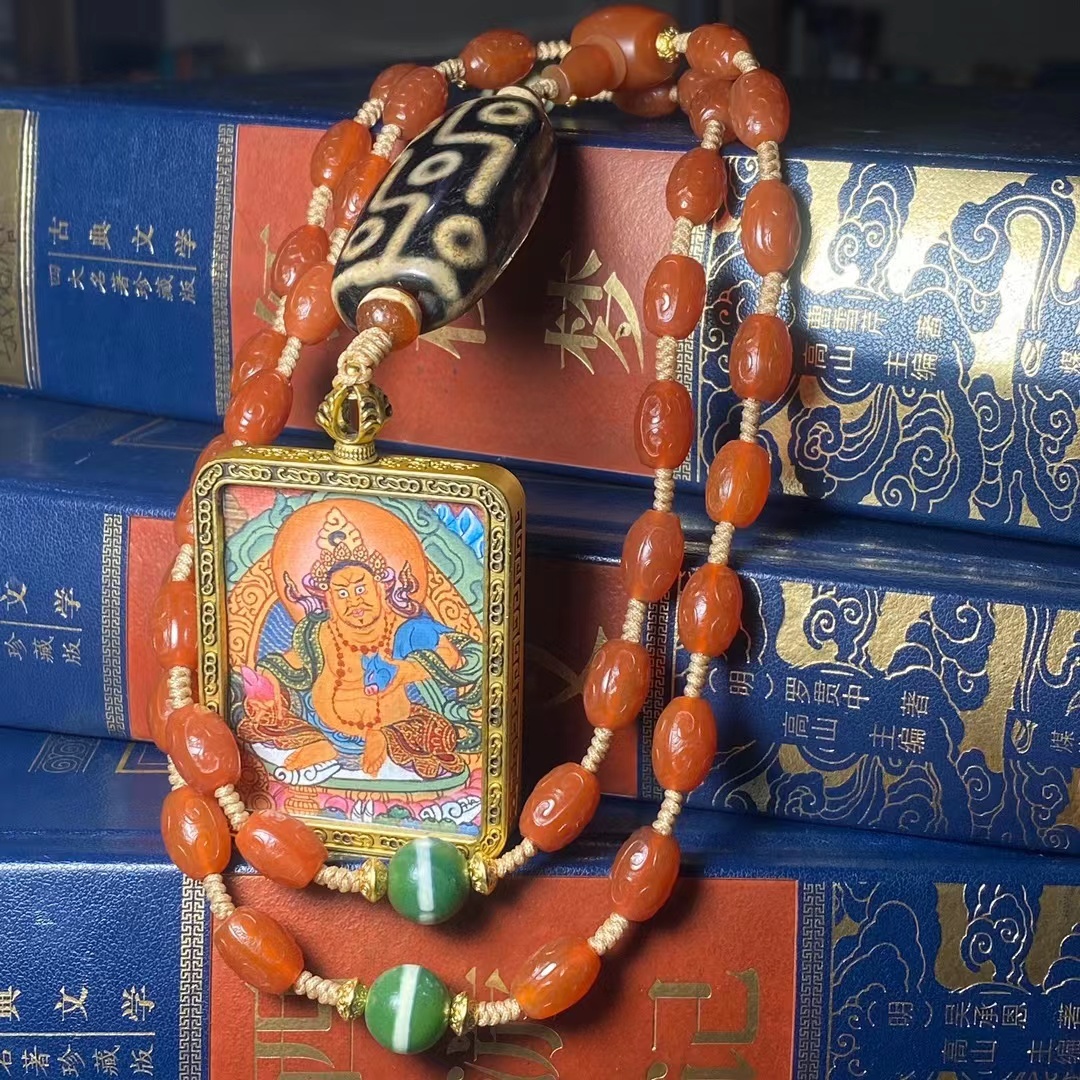 清・古十二眼天珠・黄財神像・紅瑪瑙配珠・箱付』極細工・骨董品・古賞