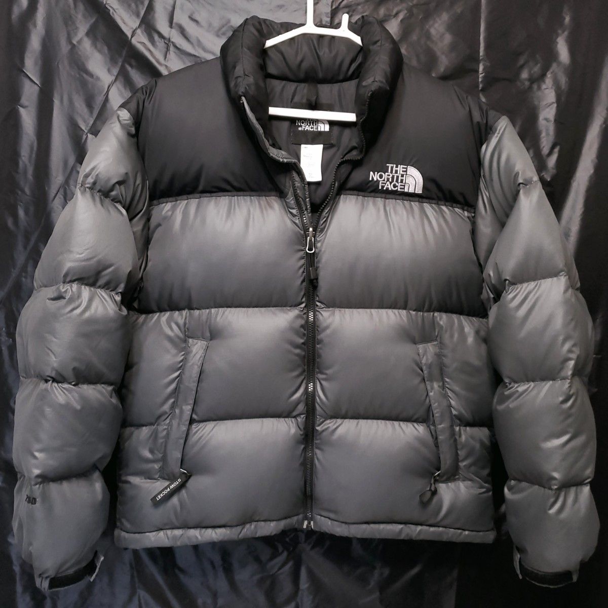 THE NORTH FACE M ヌプシ 700 ダウンジャケット ダークグレー