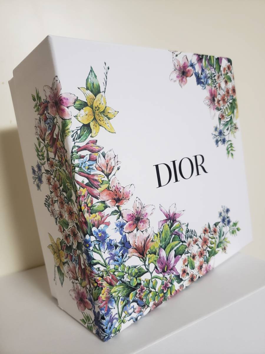 新品★DIOR ディオール　華やかな花柄 ギフトBOX♪小物入れ★限定_画像3