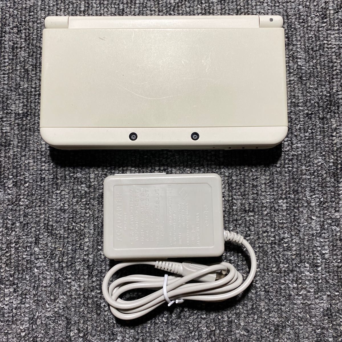 3DS New ニンテンドー3DS ホワイト 充電器付き｜PayPayフリマ