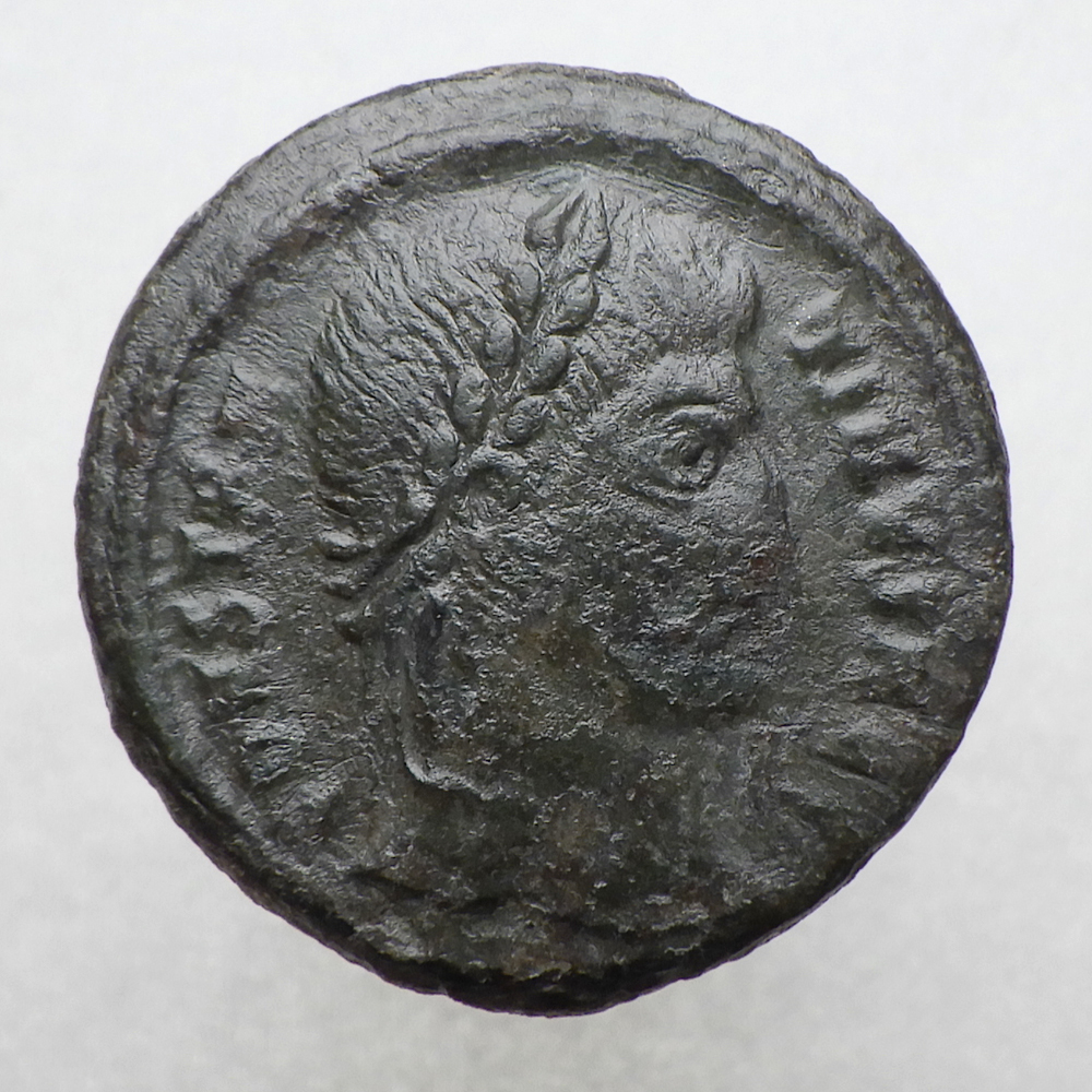 【古代ローマコイン】Constantine I（コンスタンティヌス1世）クリーニング済 ブロンズコイン 銅貨(hwUBGe8hFp)_画像1