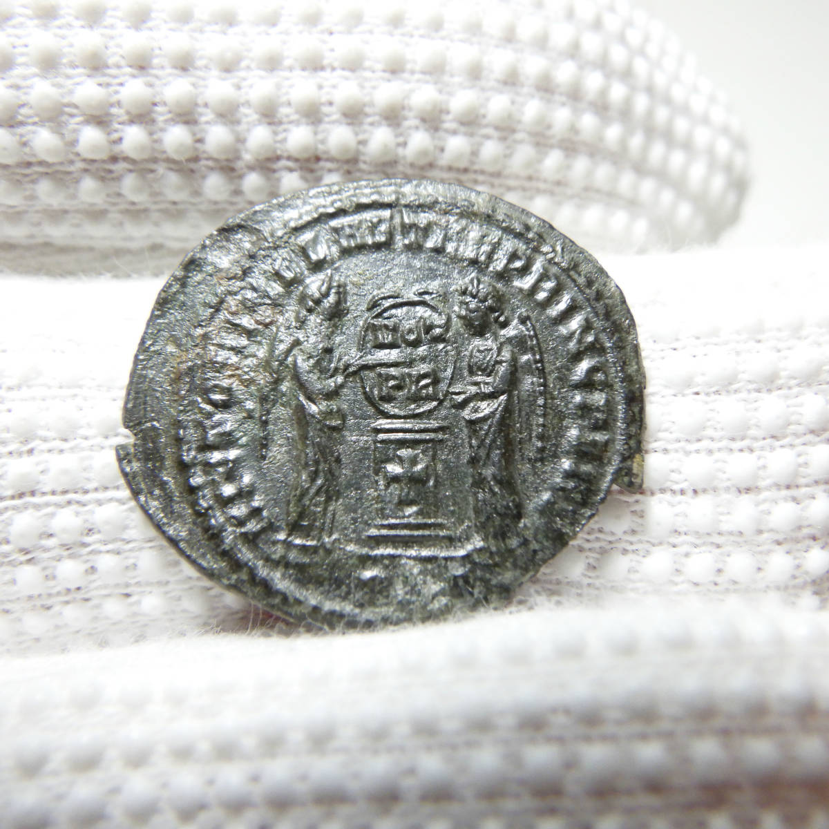 【古代ローマコイン】Constantine I（コンスタンティヌス1世）クリーニング済 ブロンズコイン 銅貨(gALbmUnkLk)_画像6
