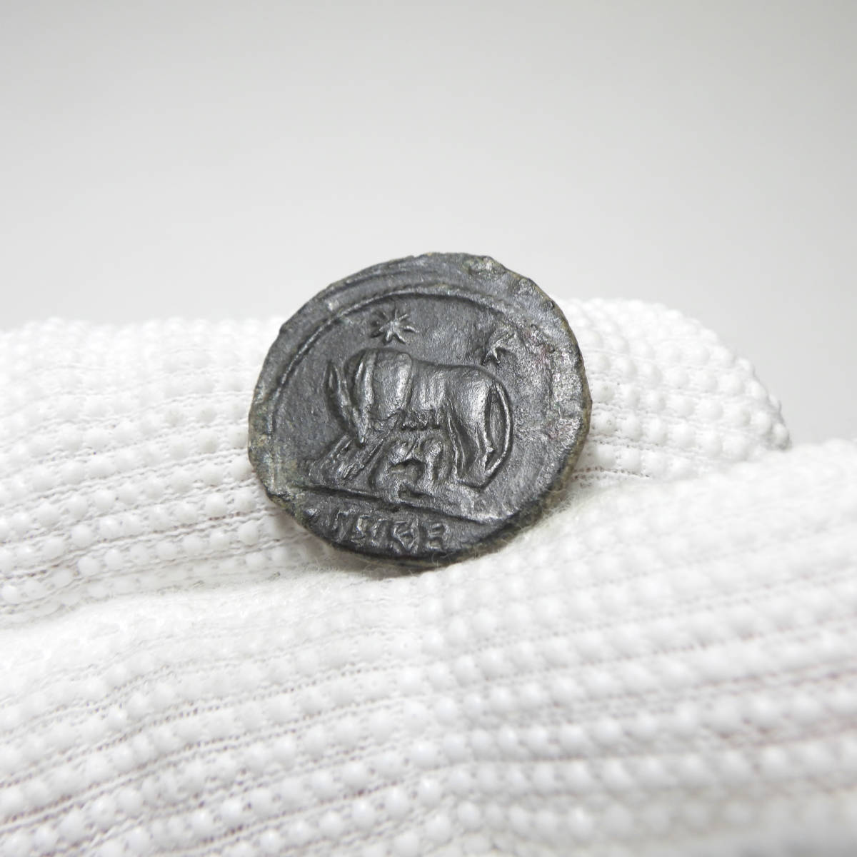【古代ローマコイン】VRBS ROMA（ローマ市記念）クリーニング済 ブロンズコイン 銅貨(KGfUw7KZrc)_画像8