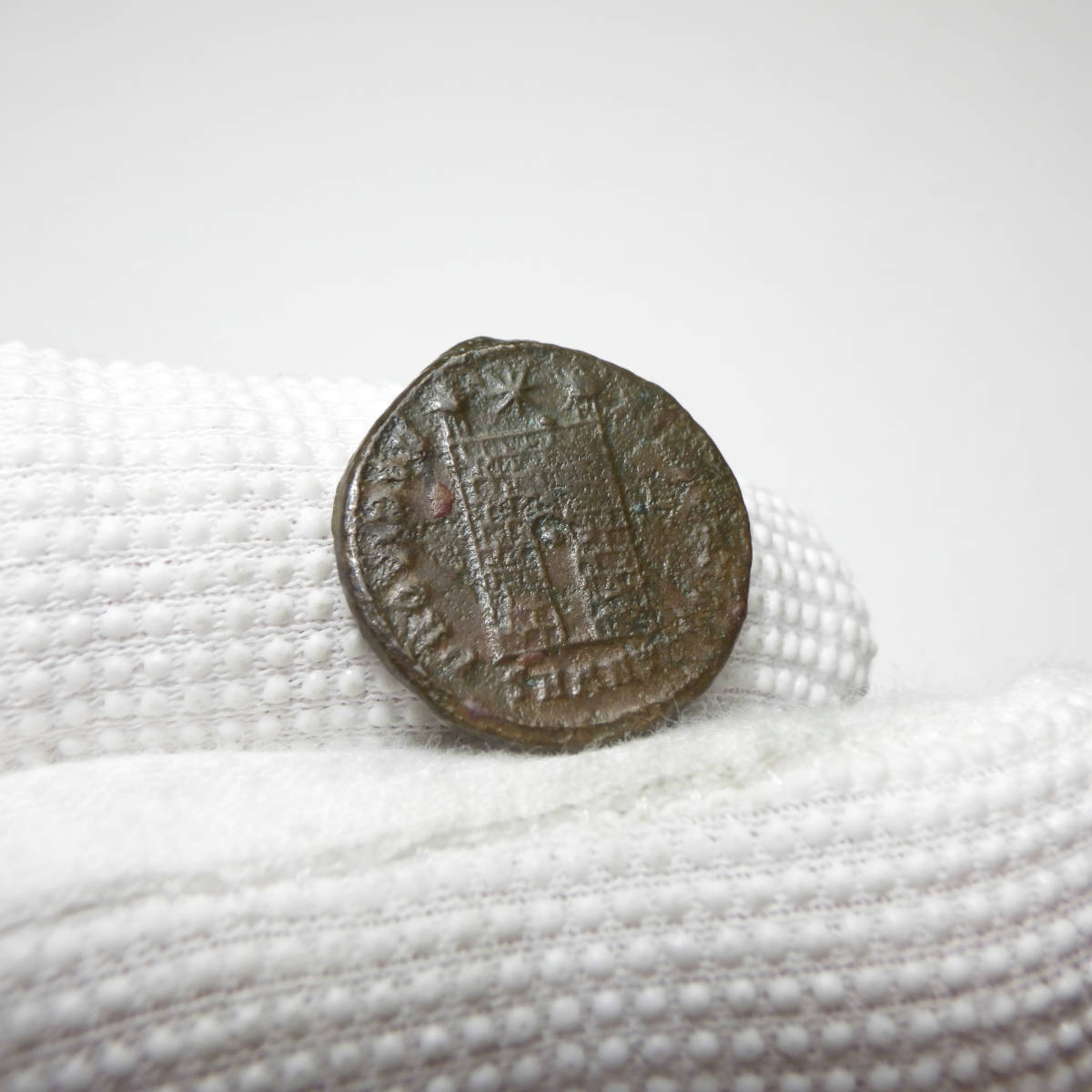 【古代ローマコイン】Constantine II（コンスタンティヌス2世）クリーニング済 ブロンズコイン 銅貨(hXU3EjXZrJ)_画像7
