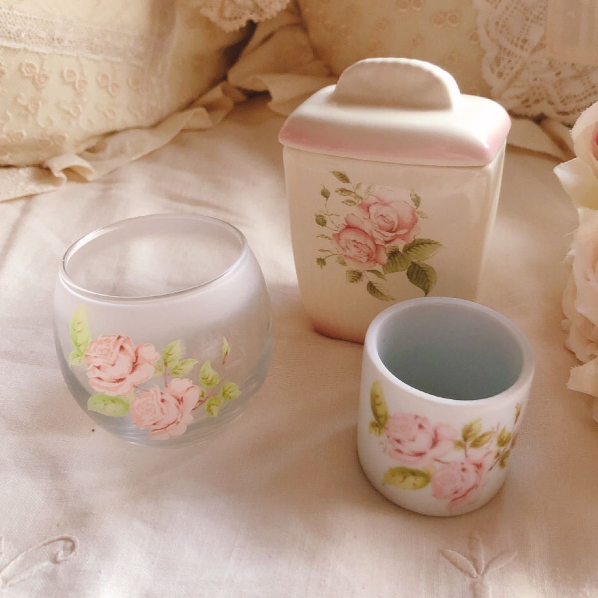 お値下げ☆イマン☆ダイアナローズ陶器3点セットマニーローズバスケットニトリイケア薔薇フレンチカントリーアンティーク ダイア