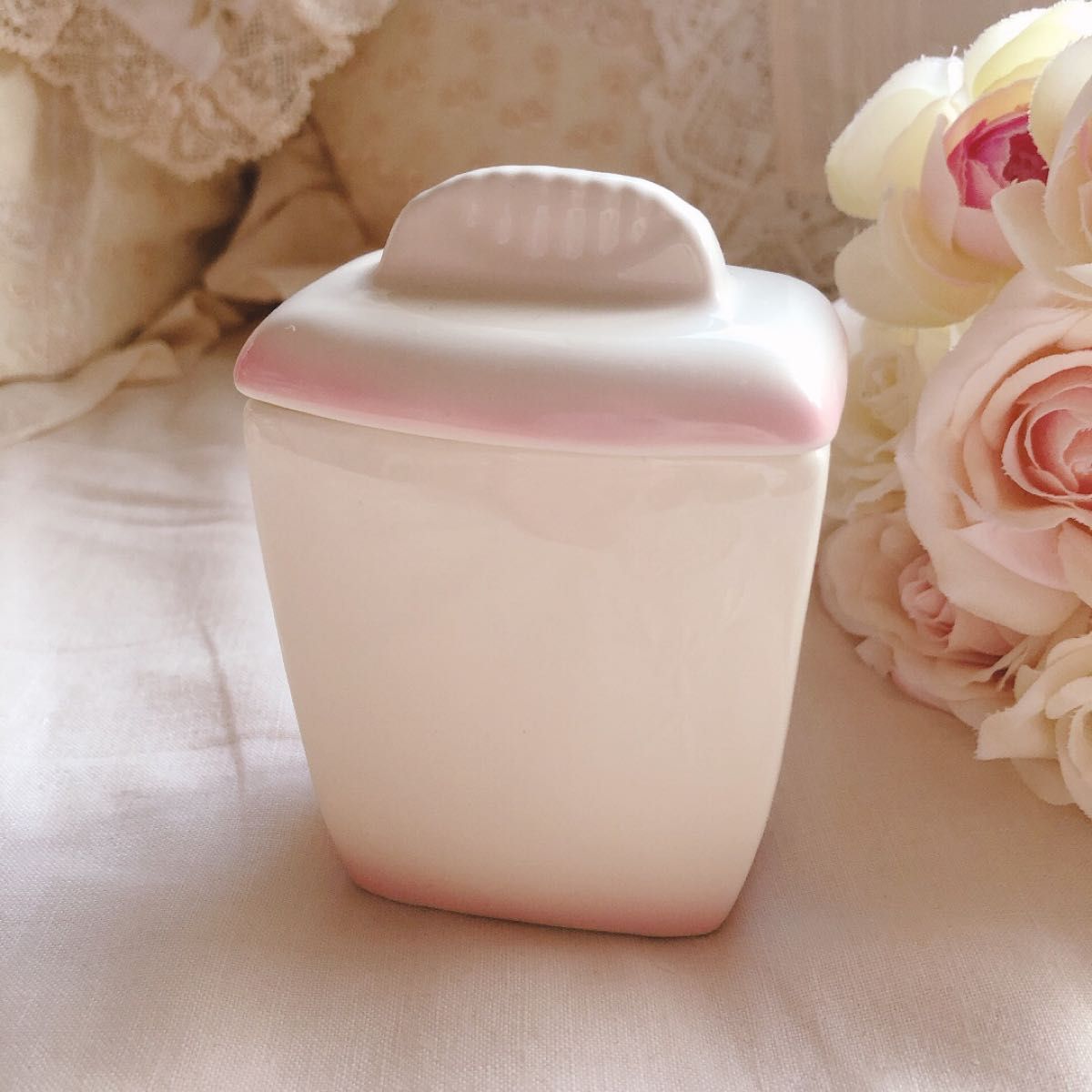 お値下げ☆イマン☆ダイアナローズ陶器3点セットマニーローズバスケットニトリイケア薔薇フレンチカントリーアンティーク ダイア