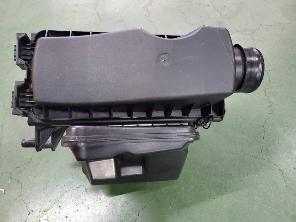  Alpha Romeo 147 latter term Ti MT air cleaner box DS230225-B