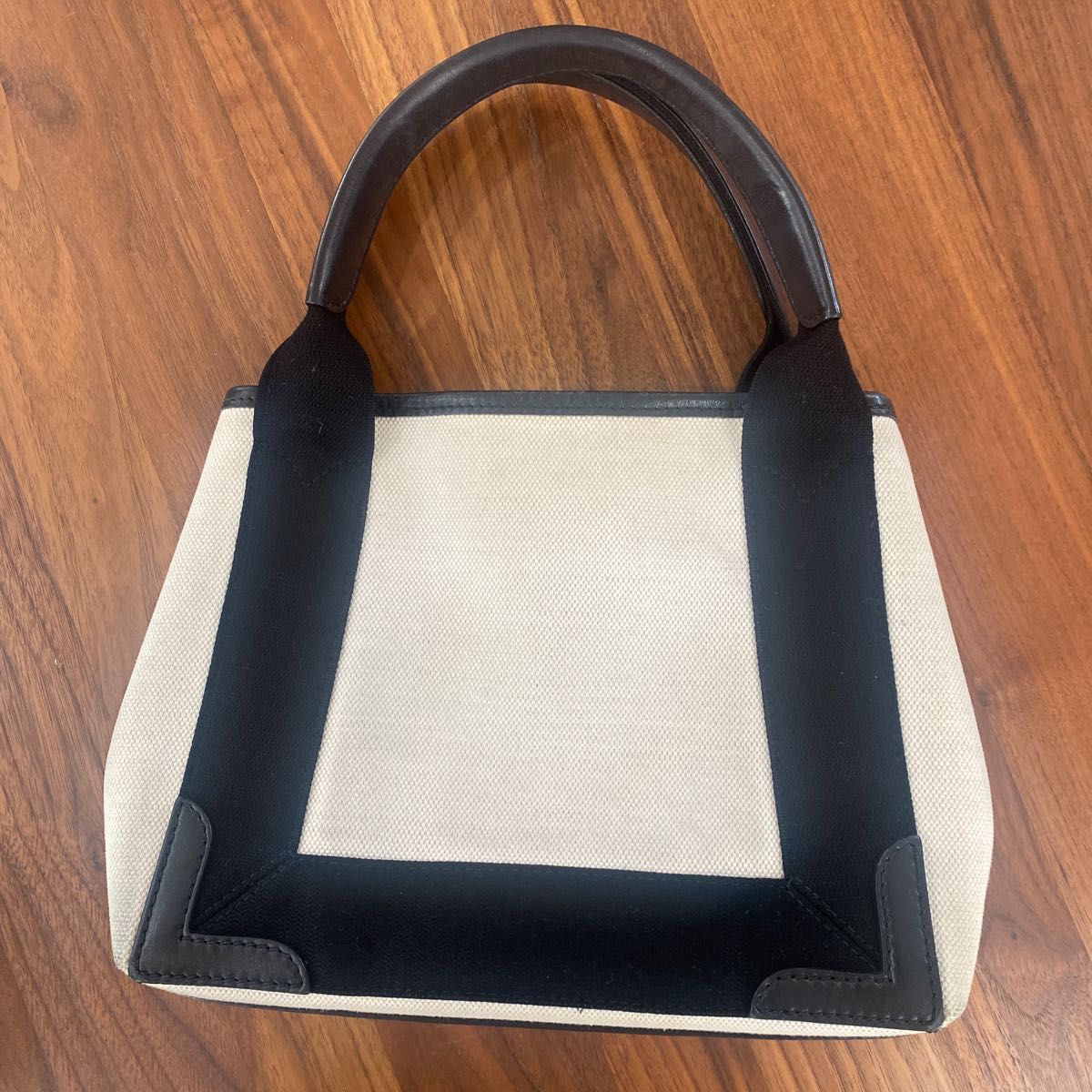 美品 バレンシアガ ネイビーカバス XSサイズ オールブラック 2way ポーチ-