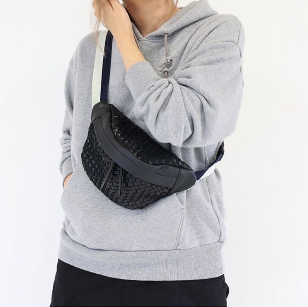 CLARAMONTE ラムレザーメッシュウエストバッグ ヒールアンドトゥ CLARAMONTE ラムレザーメッシュウエストバッグ ヒールアンドトゥ