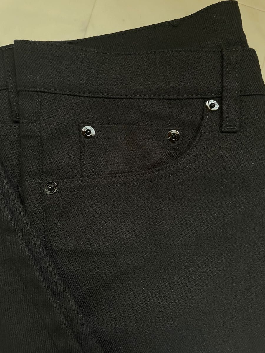 valentino 黒スキニー 28 新品 定価約10万円 | www.mclegal.info