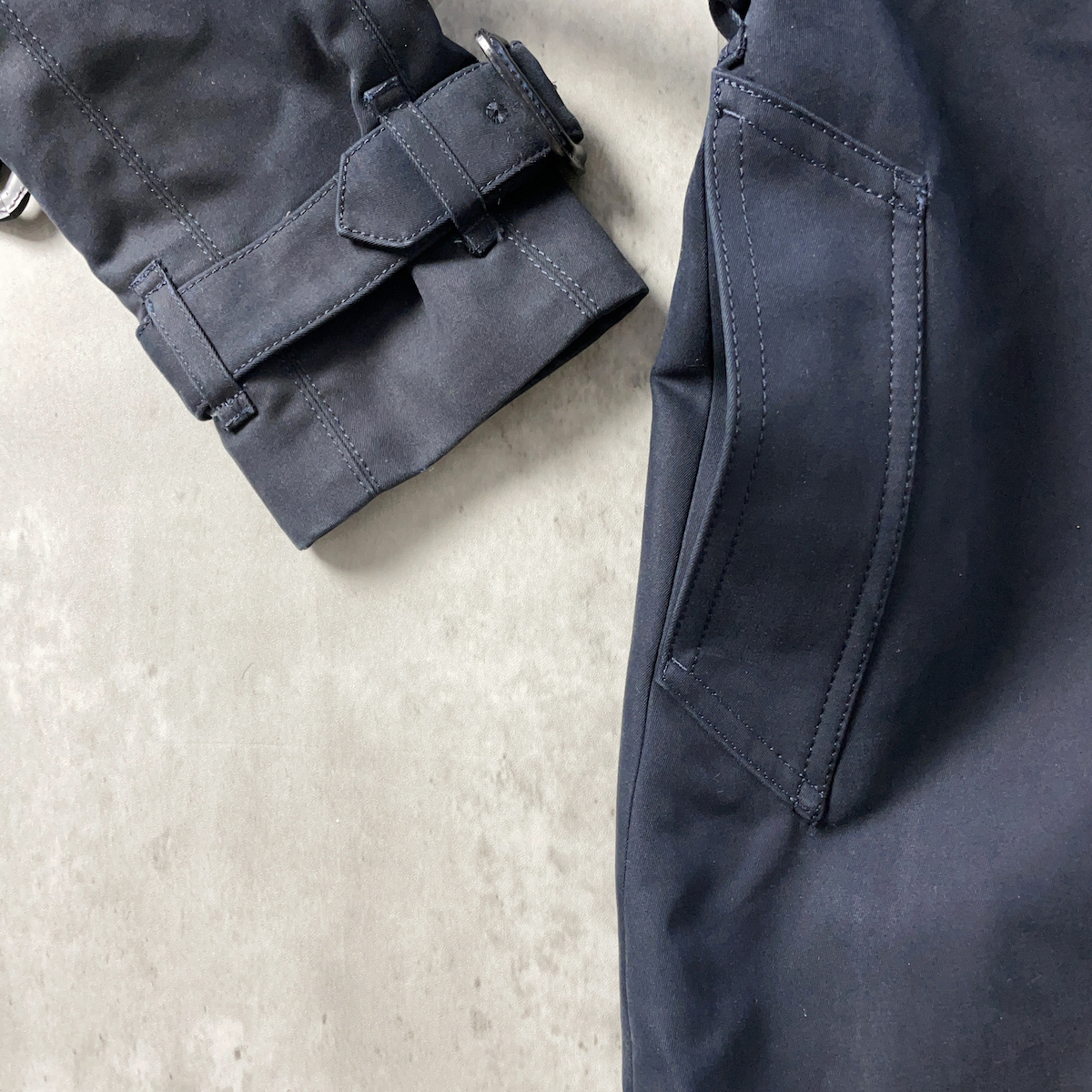 THE RERACS ミドル丈 トレンチ コート 紺 ネイビー 金ボタン 総 THE RERACS ミドル丈 トレンチ コート 紺 ネイビー 金ボタン 総
