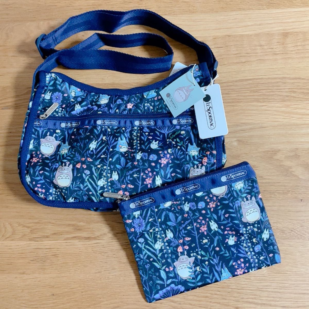 新品》レスポートサック×となりのトトロ コラボ ショルダー 新品》レスポートサック×となりのトトロ コラボ ショルダー