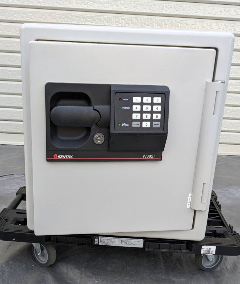 耐火金庫 セントリー Sentry Safe W3827-