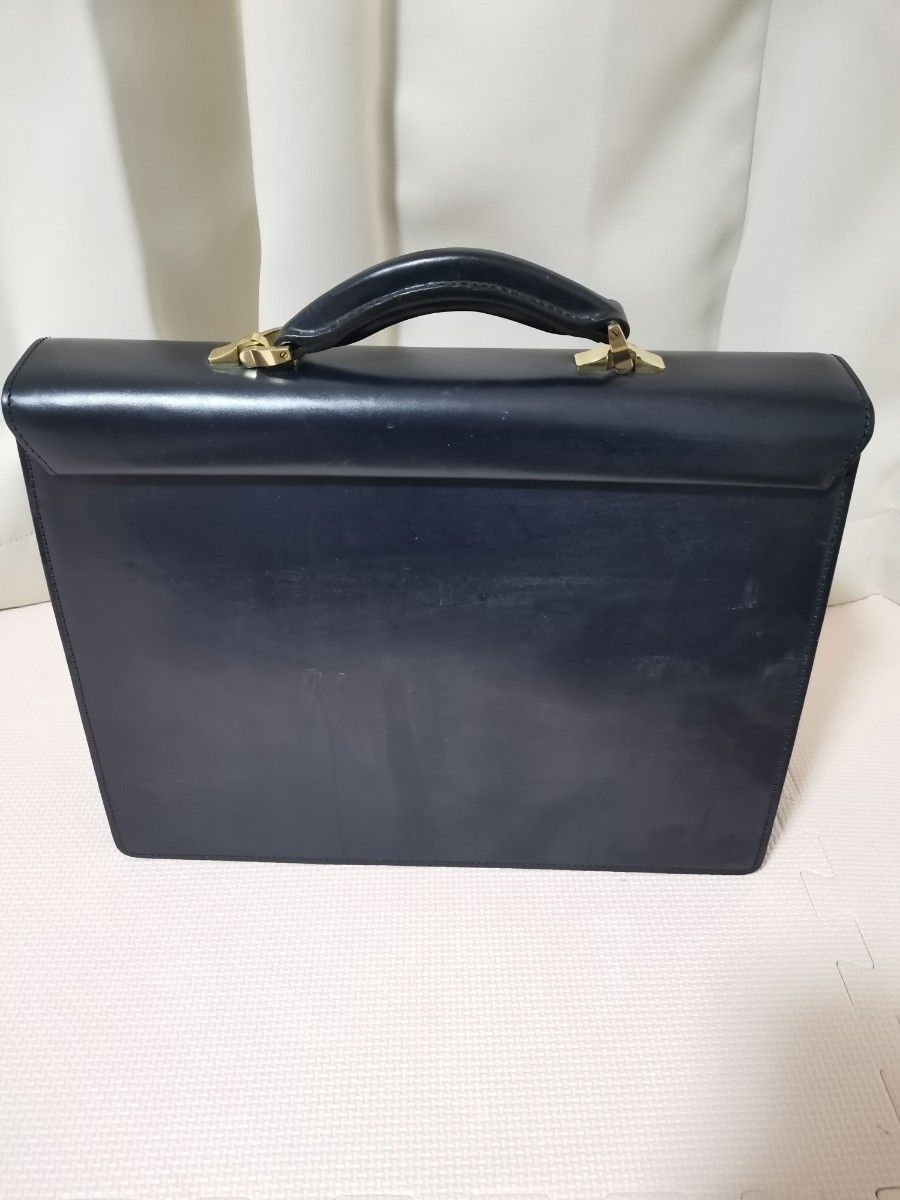 待望の再入荷! 良品 大峡製鞄 冠式セカンドバッグ ネイビー レザー