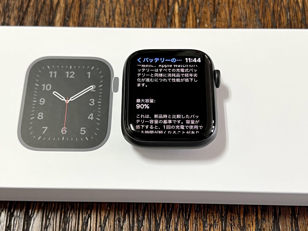 ★ 美品 バッテリー90% ★ Apple Watch SE 44mm アップルウォッチ スペースグレー アルミニウム GPS 新品社外バンド付き