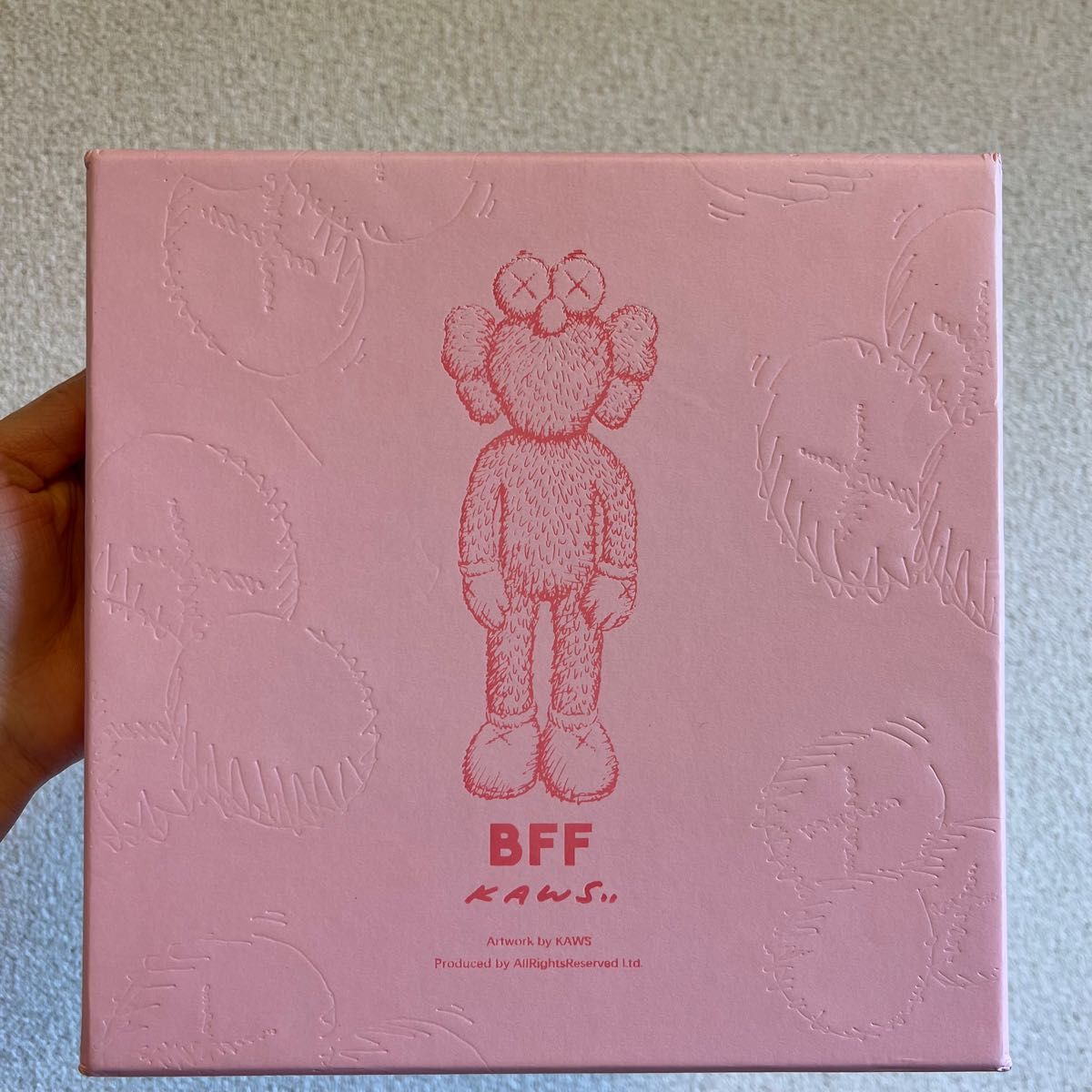 KAWS BFF ピンク ぬいぐるみ | gospelfm89.com.br