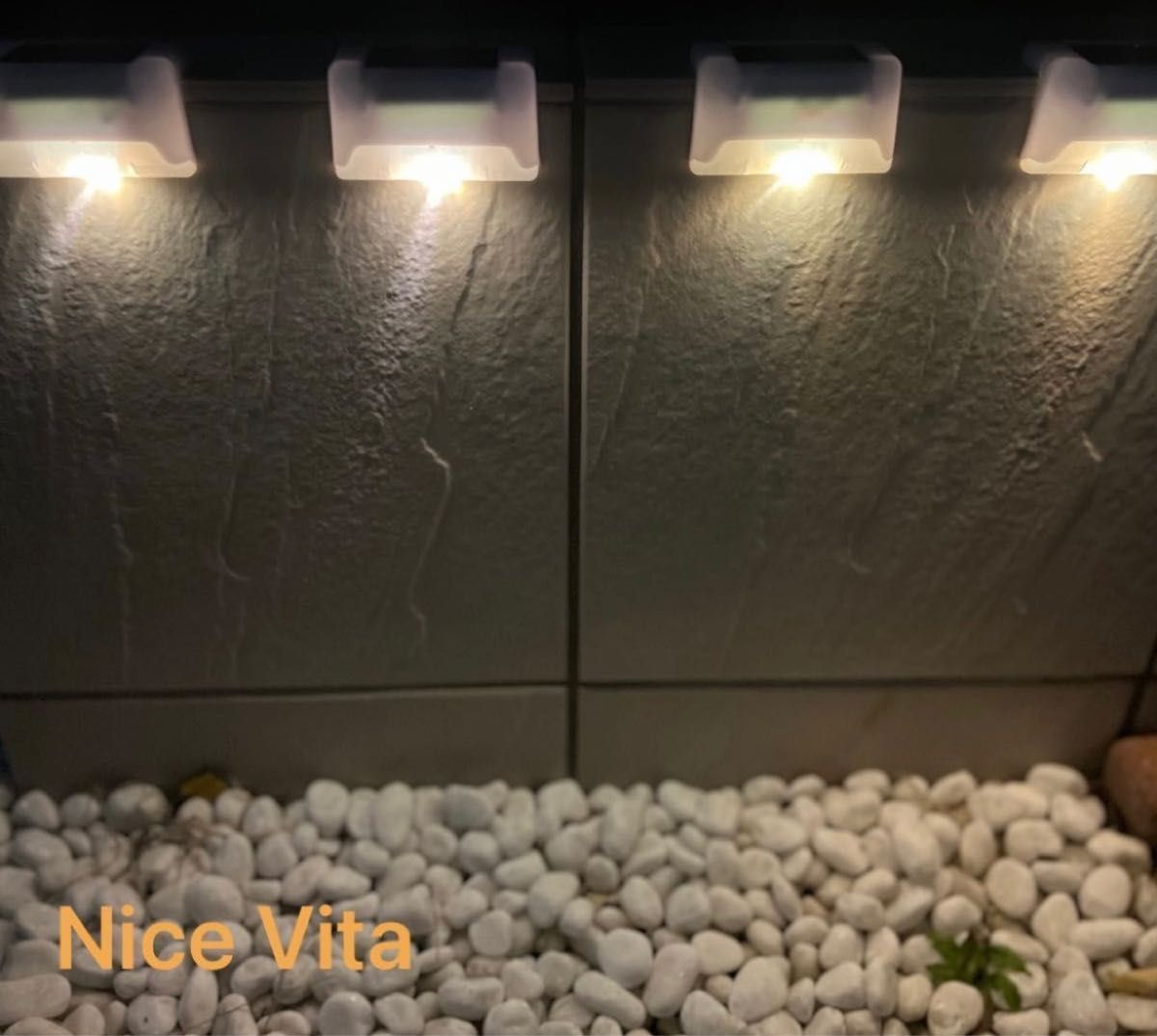 【クールな雰囲気　白×暖色　匿名】12個　ソーラー　ガーデン　ライト　L型　LED　自動点灯　階段　デッキ　バルコニー　窓　防水