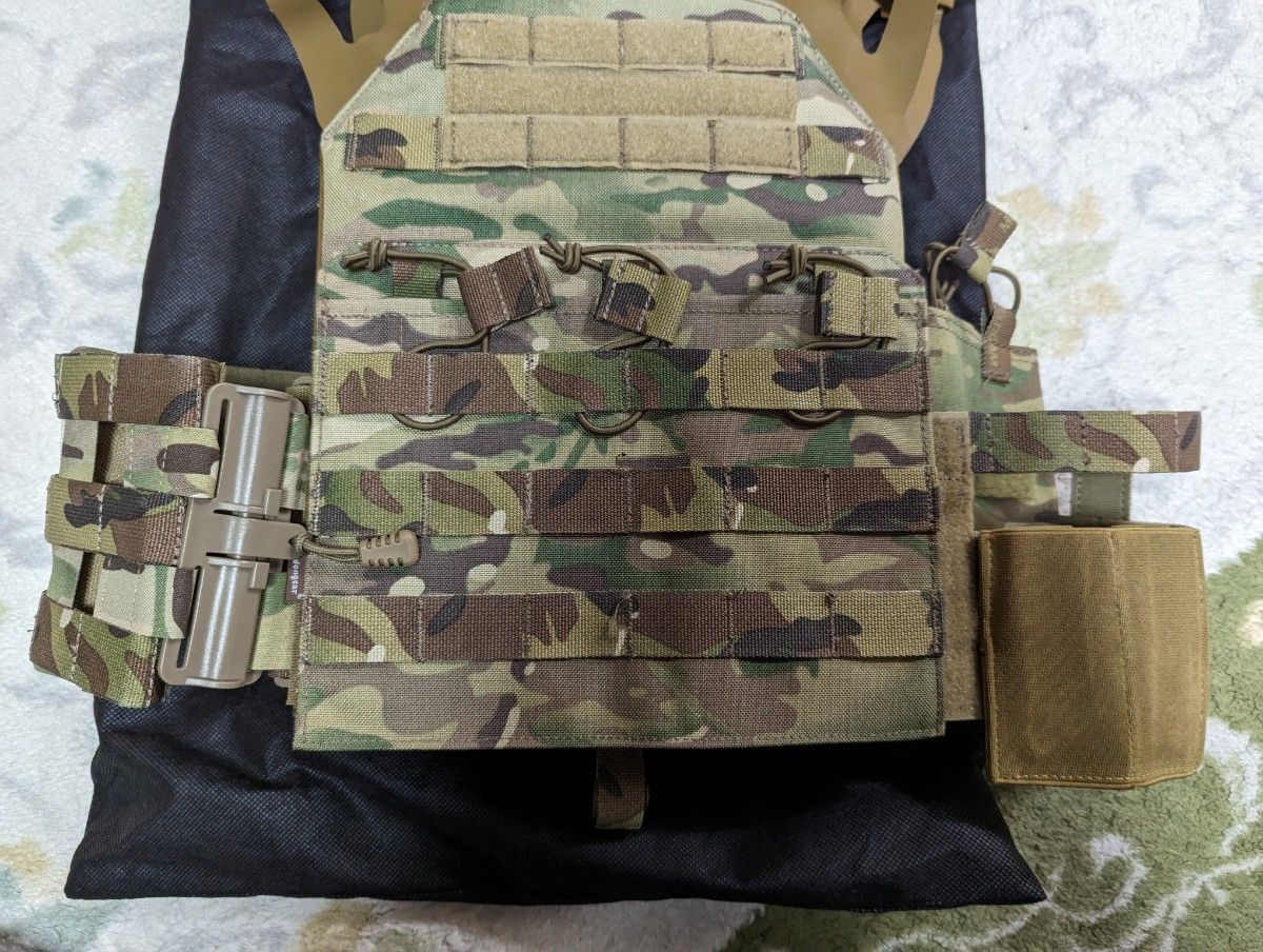 EMERSON JPC プレートキャリア マルチカム タクティカルベスト アーマー MOLLE ラジオポーチ エマーソンギア