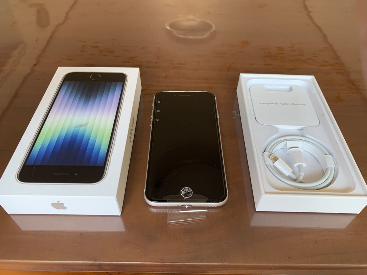 SIMフリー iPhone SE (第3世代) ホワイト 64GB SIMロック解除済 ※購入時開封のみ、未使用品スペースグレー 
