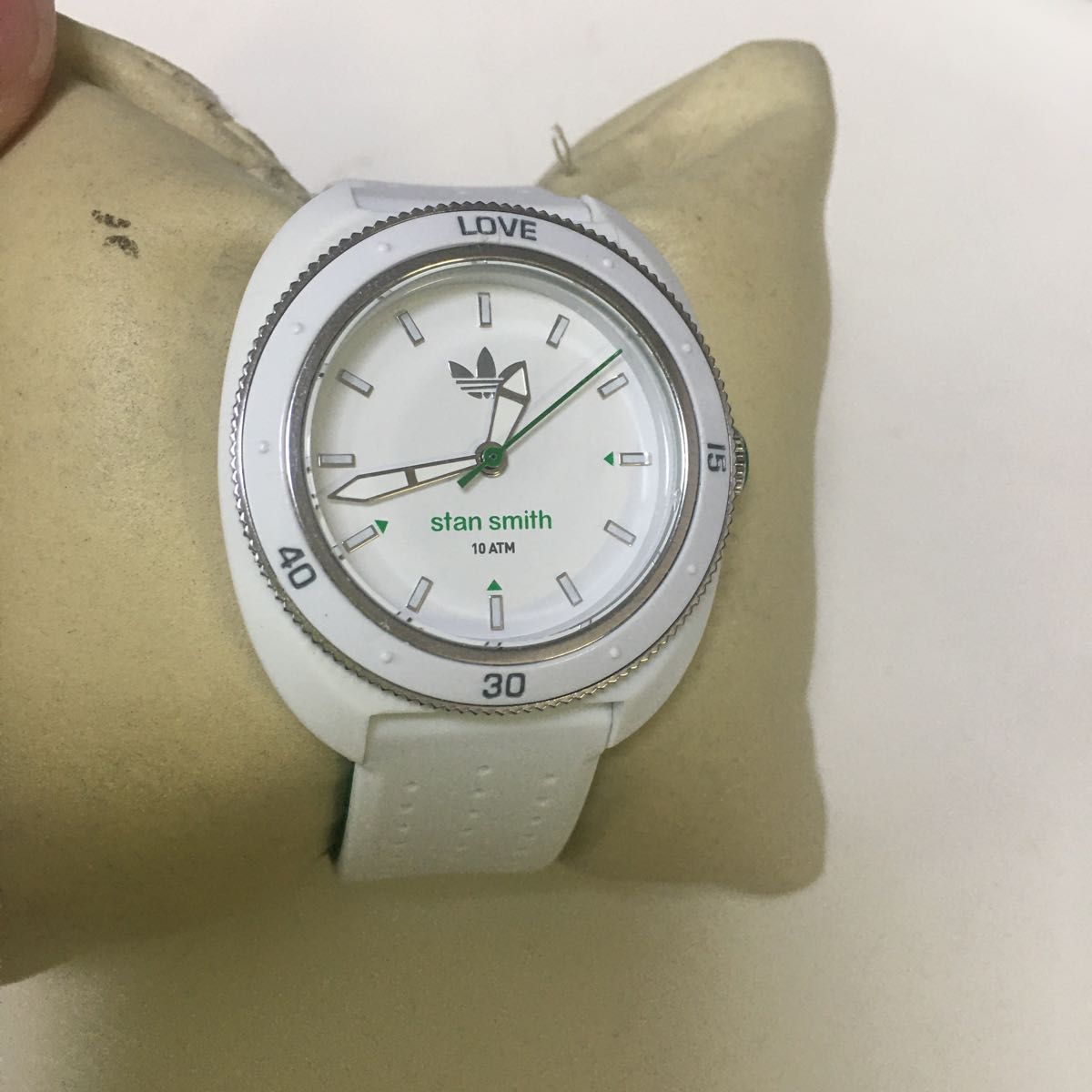 adidas スタンスミス レディース 腕時計 稼働中｜PayPayフリマ