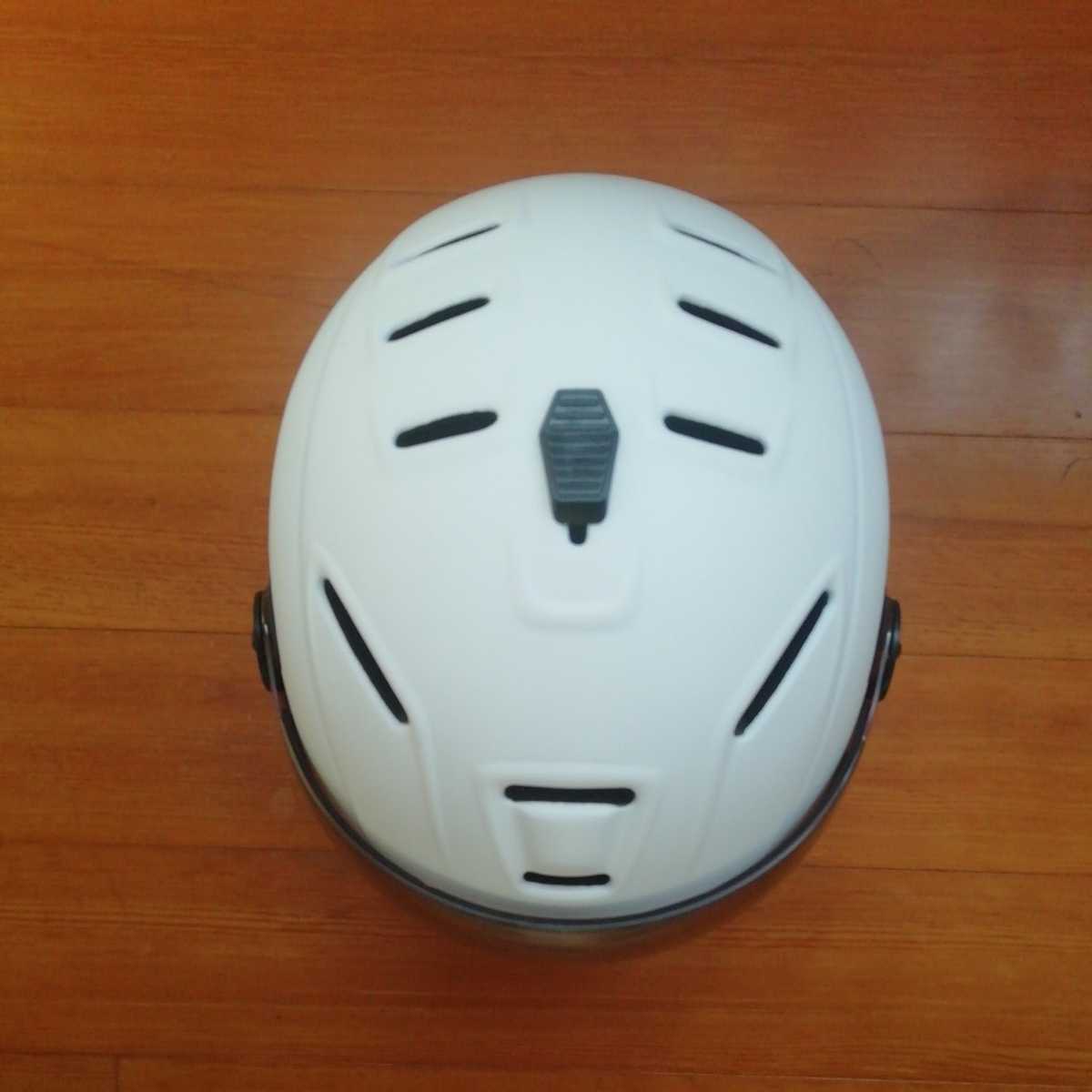 新品未使用 バイザー ヘルメット サイズ M（55cm～58cm）カラー マットホワイト スノーボードヘルメット スキーヘルメット ゴーグル _画像9