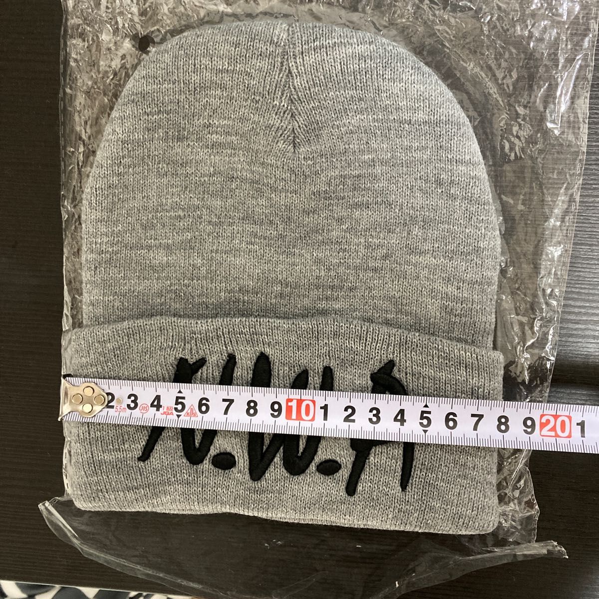 新品未使用送料無料　ニット帽 ニットキャップ ビーニー　グレー　灰色　フリーサイズ Beanie